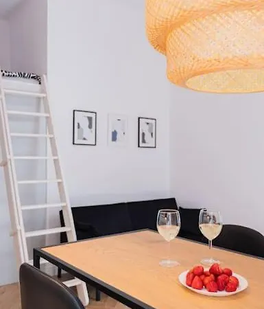 Klimatyczne W Historycznej Pradze - Stadion Narodowy, Centrum *