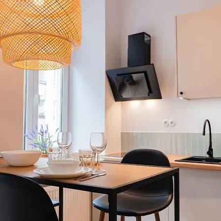 Apartment Klimatyczne W Historycznej Pradze - Stadion Narodowy, Centrum Warsaw